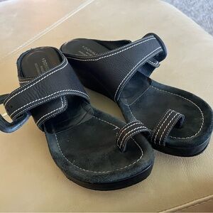 Donald J. Pliner Black Sandals